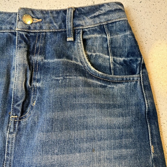 Vintage Guess Distressed Denim Mini Skirt! NWOT - Picture 6 of 14